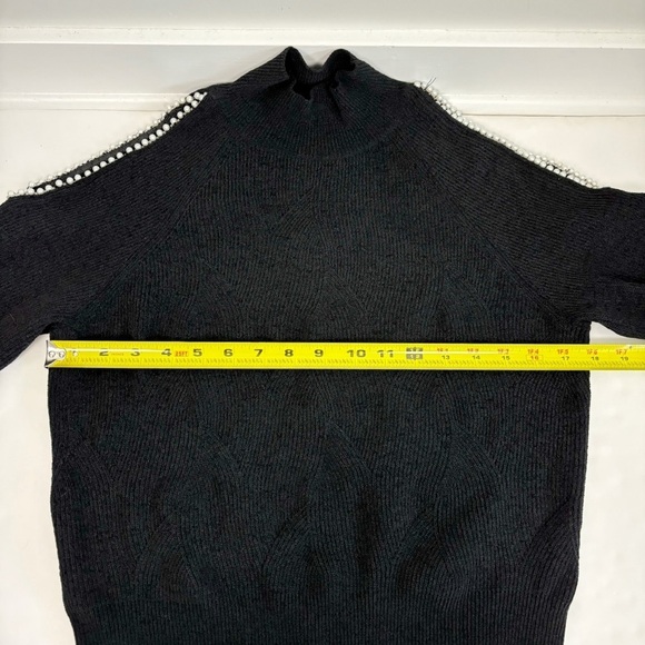 ASTR The Label Tori Sweater in Black Size S - Picture 10 of 11